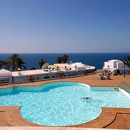 Pueblos Aparthotel 2*