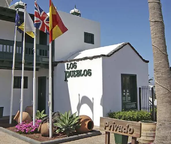 Aparthotel Pueblos 2*